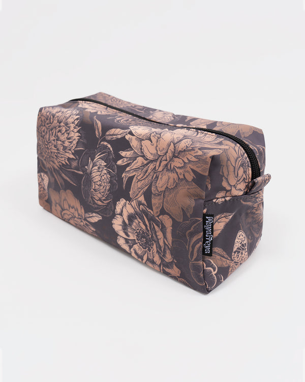 Anna Noctora Toiletry Bag