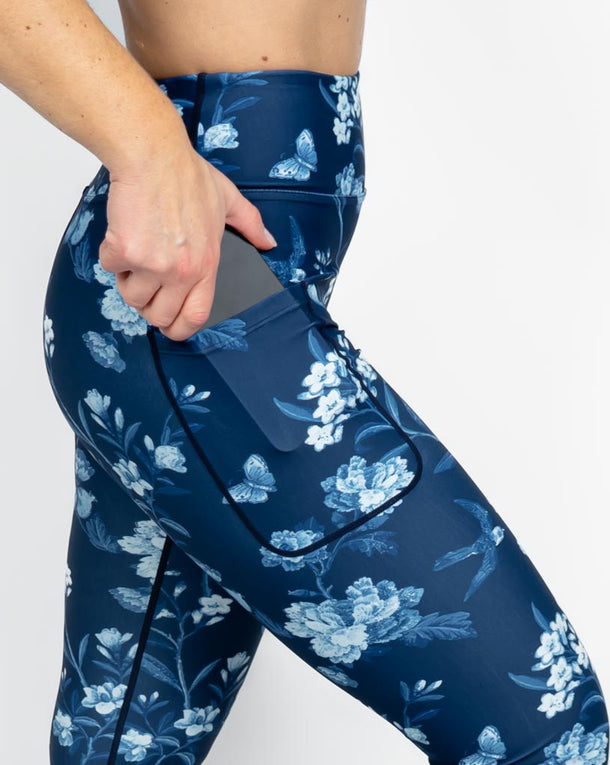 Signature Blue Vintage Bloom Leggings