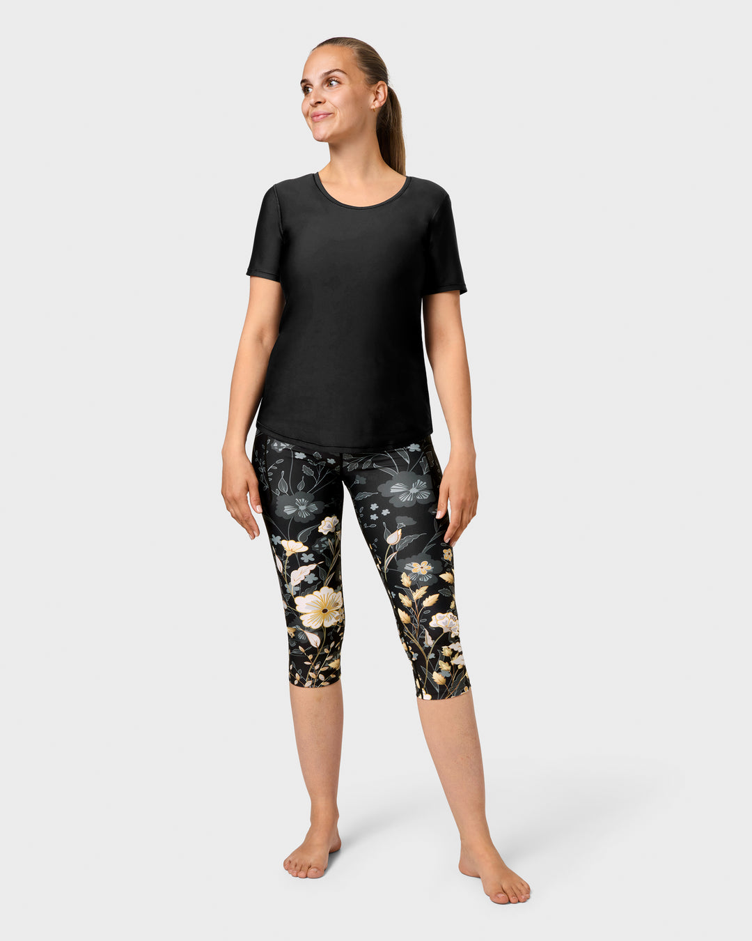Signature Elegant Floral Capri