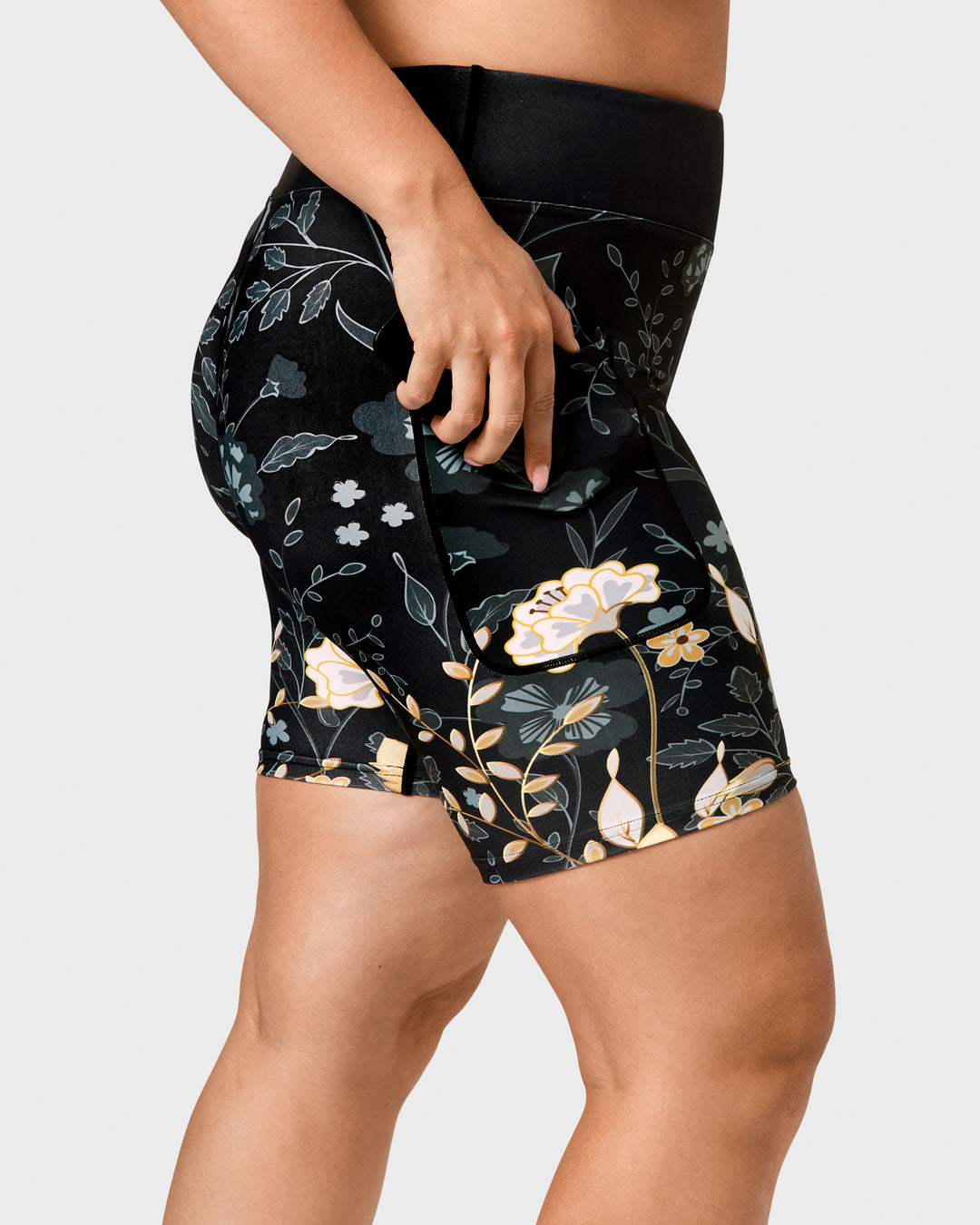 Signature Elegant Floral Shorts