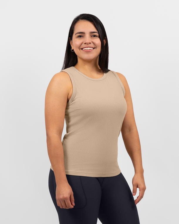 Model 163 cm maat S