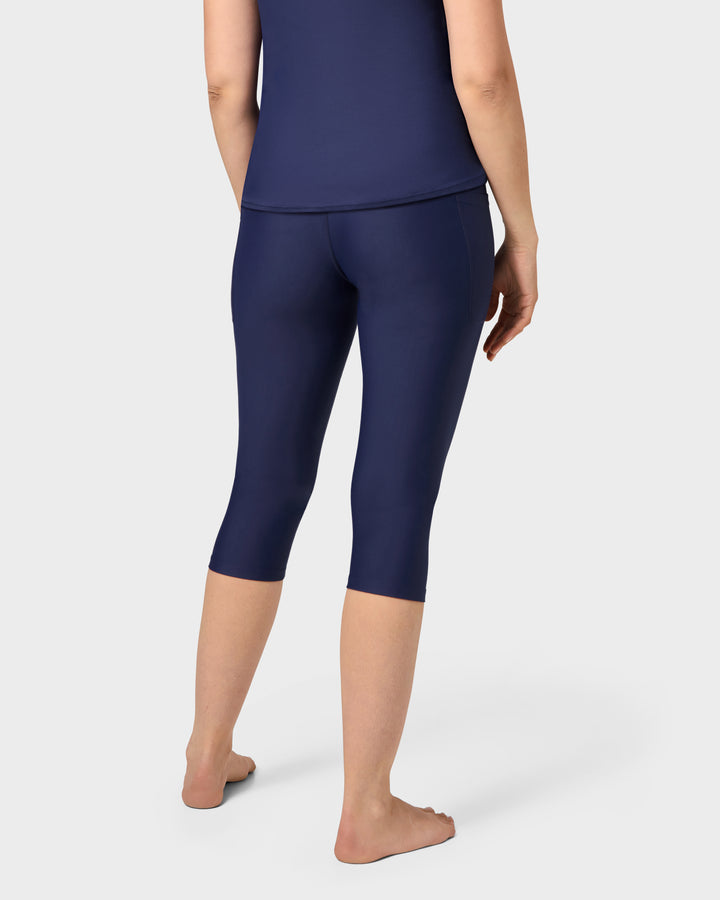 Signature Navy Capri