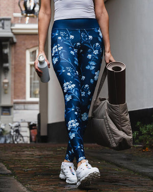 Signature Blue Vintage Bloom Leggings