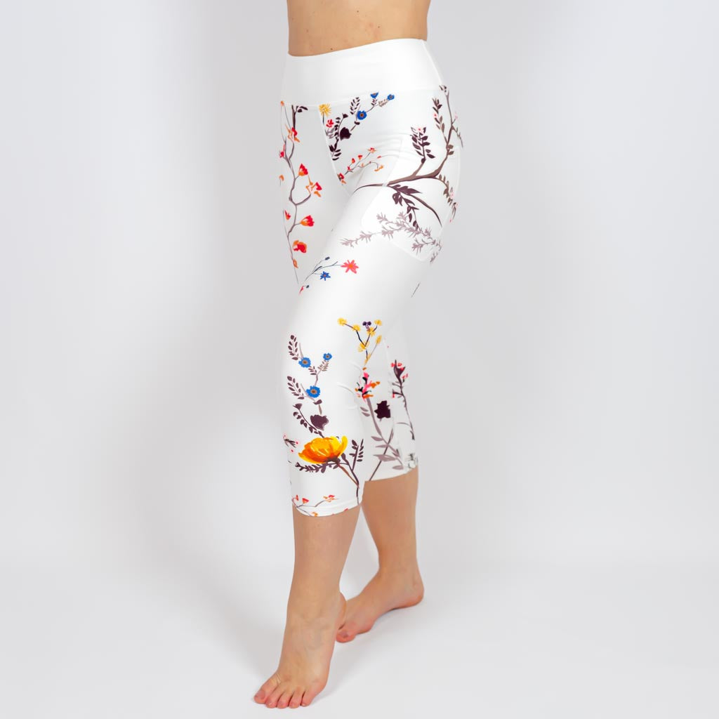 White Bloom Capri